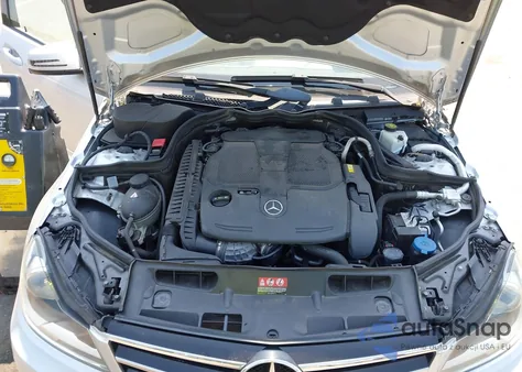 2014 Mercedes-Benz C 300 Luxury 4Matic/Sport 4Matic from USA, damaged, VIN WDDGF8ABXEA894219